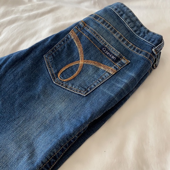 Calvin Klein 12 long denim short - Picture 5 of 7